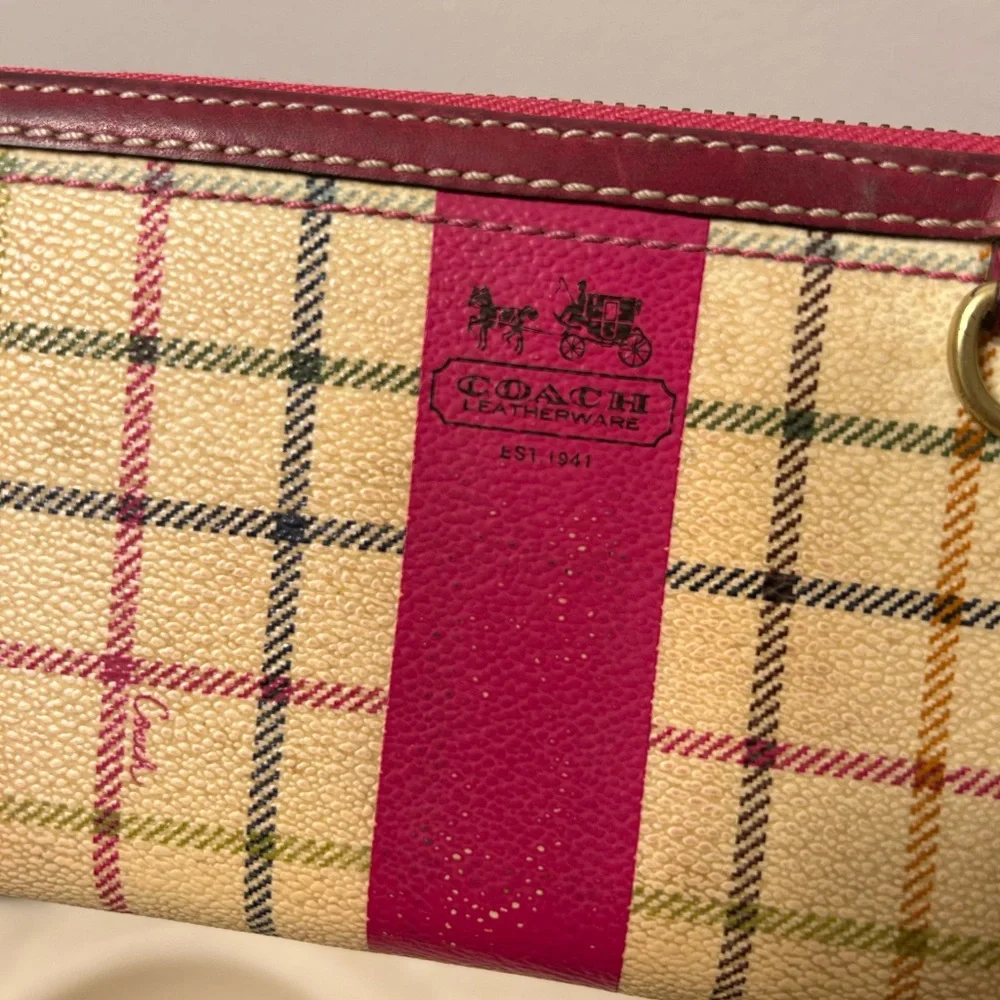Coach stylish wallets